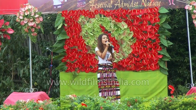  Longest Folk Song Performance on Stage