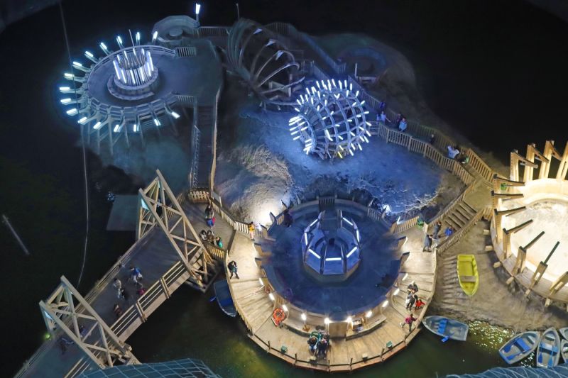 A Functioning Theme Park... 400 Feet Underground: From Salt Mine to Theme Park