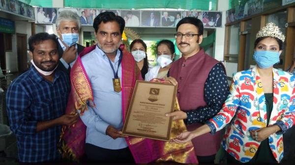 TGS Mahesh  Indian Humanitarian Award