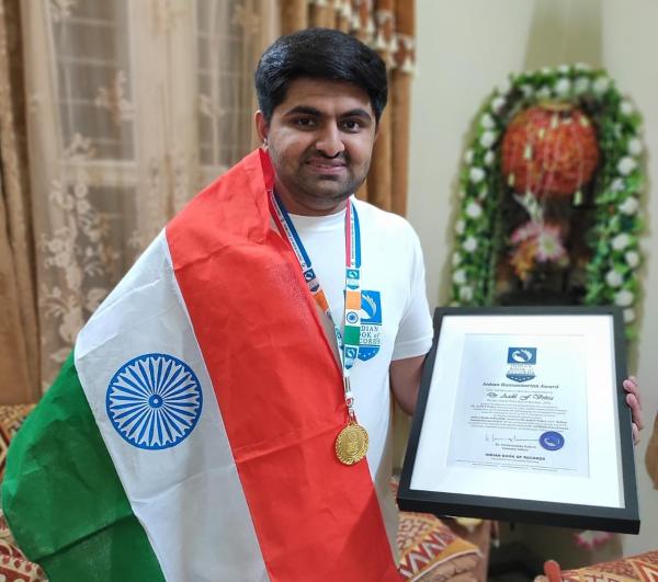 Dr. Aadil Vohra  Indian Humanitarian Award